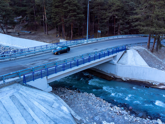 В КБР на пути к «Эльбрусу» обновили мост