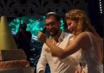Свадьба дочери телеведущего Леонида Парфенова состоялась в Тель-Авиве