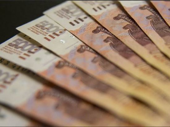 Орловчанка доверила другу банковскую карту и лишилась 100 тысяч