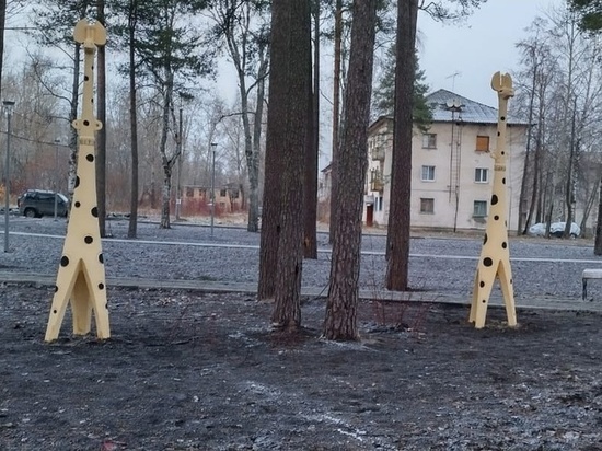 Скульптуры жирафов советских времен отреставрировали в райцентре Карелии