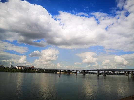 В Новосибирске ограждения на Октябрьском мосту восстановят по изначальному образцу