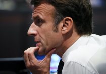 Президент Франции Эммануэль Макрон поддерживает открытым канал связи с российским коллегой Владимиром Путиным