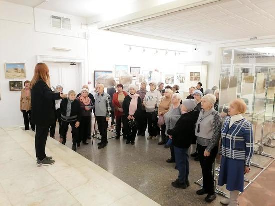 Более 40 профактивистов из Пскова посетили Пушкинские Горы с экскурсионной программой