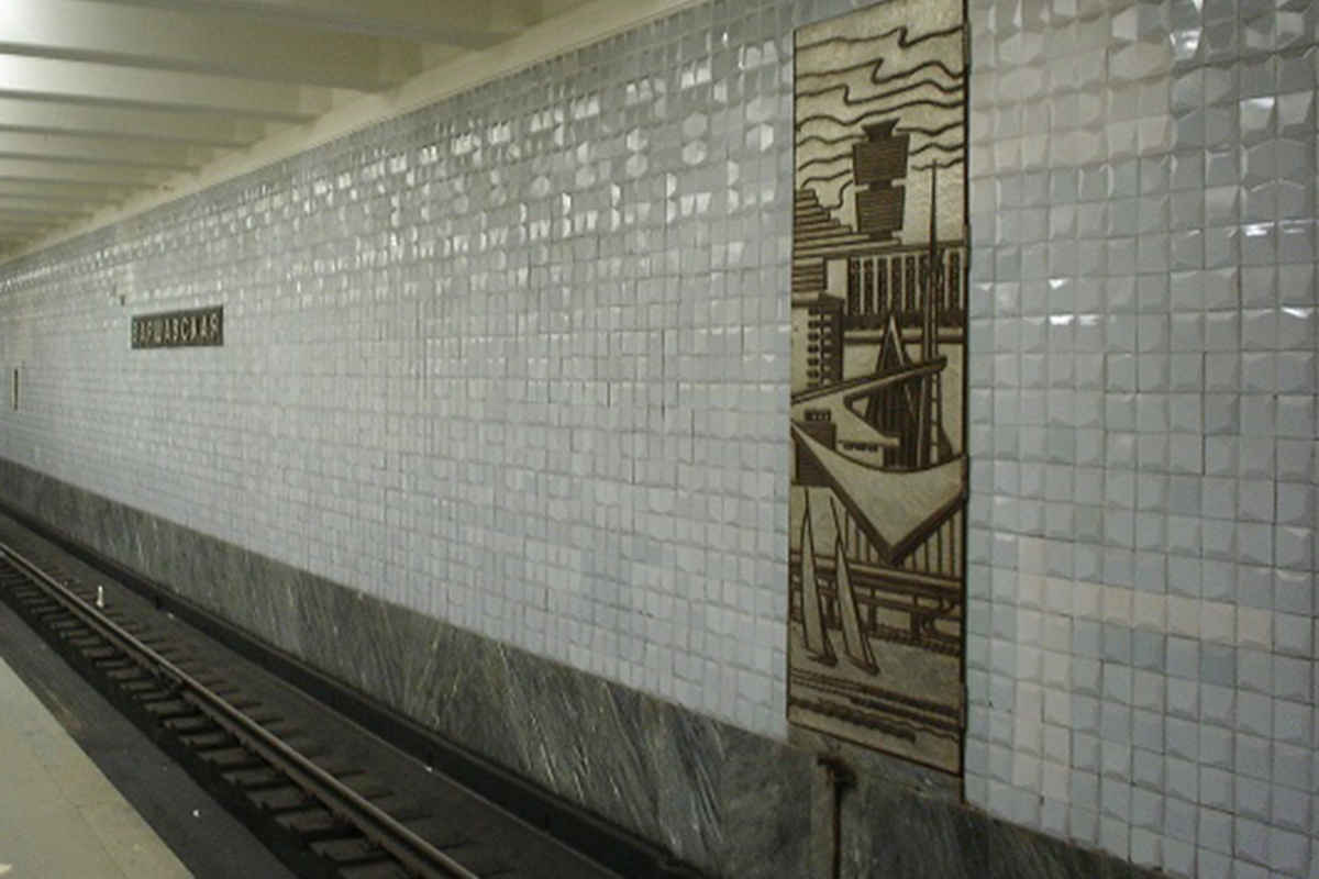 Фото на метро варшавская