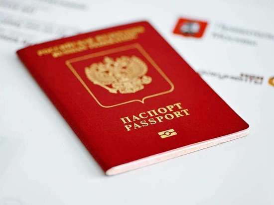 Названо количество россиян, въехавших на Украину по визам после начала спецоперации