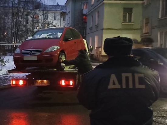 В Томской области арестовали четыре автомобиля  водителей-должников