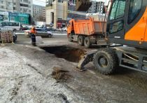 Коммунальная авария случилась на пересечении проспекта Красноармейского и улицы Чкалова
