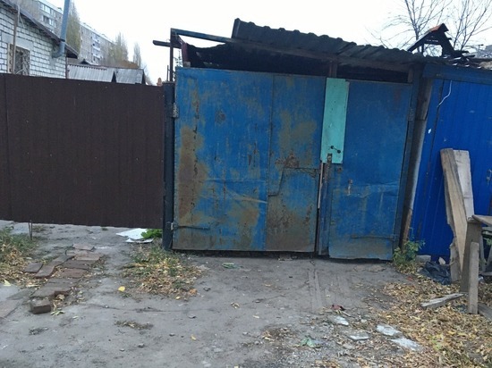 Саратовскую пенсионерку заподозрили в краже трех гаражей