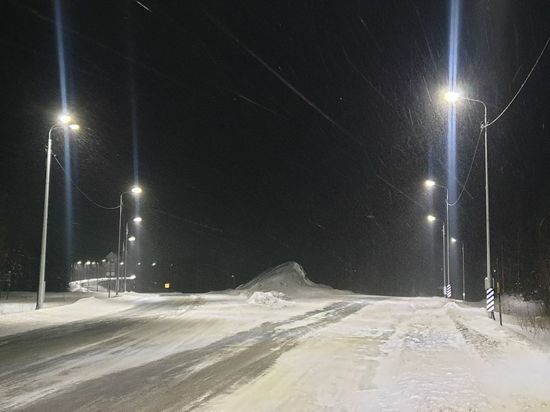 Почти 300 светильников установили на трассе Тарко-Сале — Пуровск