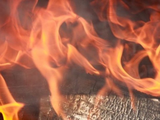 Спасатели потушили пожар в многоэтажке Краснодара