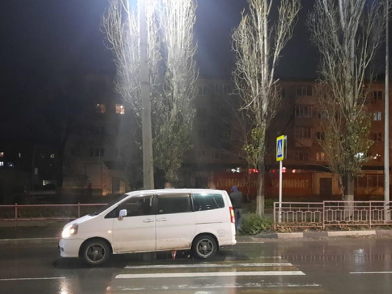 В Волгоградской области автоледи сбила 17-летнего подростка на переходе