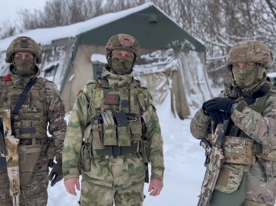 Сотни редких аккумуляторов привезли бойцам спецназа в зону СВО из Орловской области