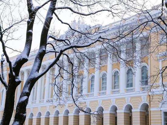 Петербуржцы смогут посетить экскурсию «История Михайловского сада» до 24 декабря