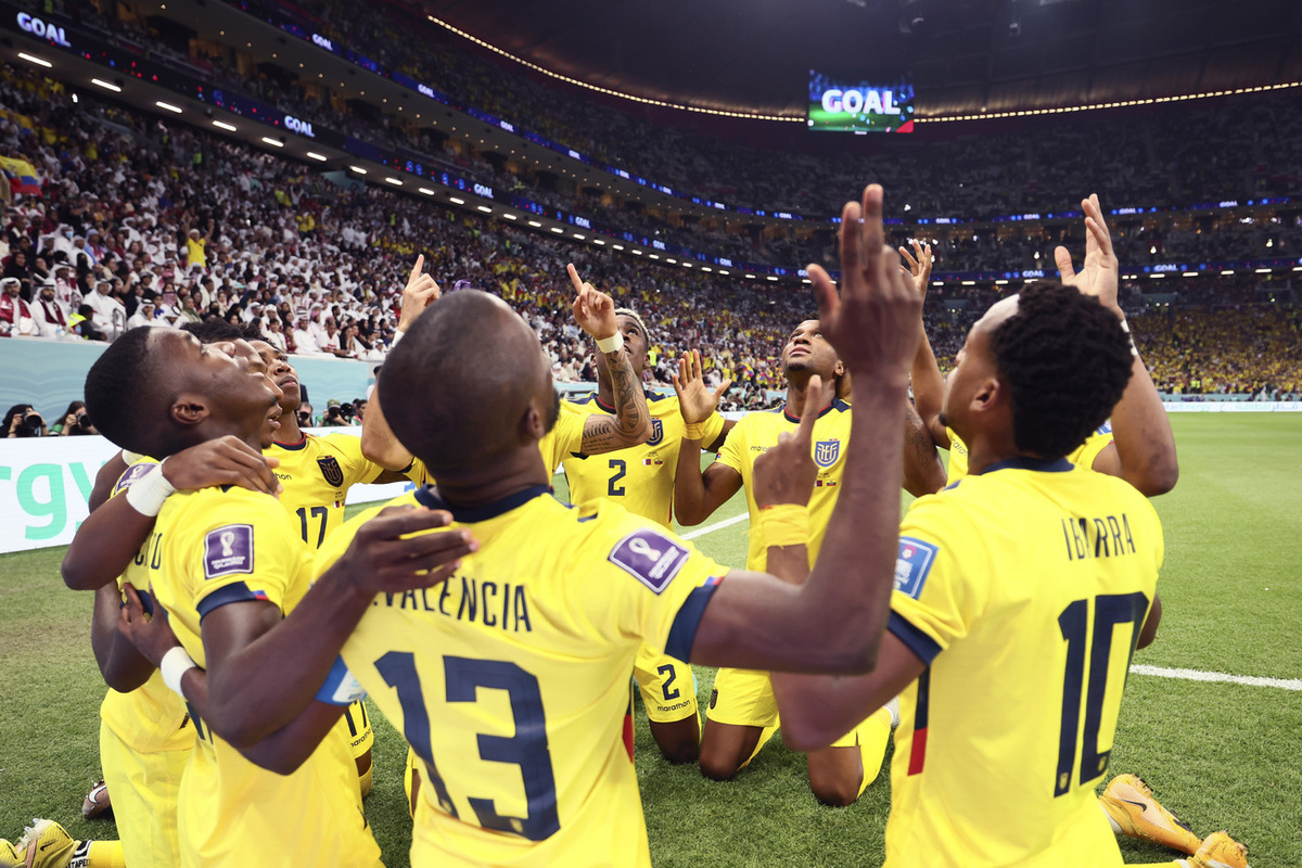 Эквадор обыграл Катар в первом матче чемпионата мира-2022