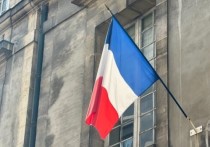 Как сообщает Рен-ТВ, лидер французской партии "Патриоты" Флориан Филиппо призвал официальный Париж отказаться от военной и финансовой помощи Украине
