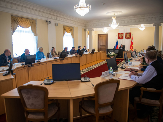 Губернатор провел очередное заседание Смоленской областной призывной комиссии