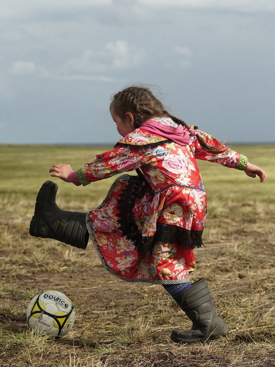 Моржи, дети и будущее женского футбола: в ЯНАО подвели итоги фотоконкурса