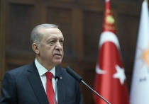 Президент Турции Реджеп Тайип Эрдоган заявил, что Анкара начала военную операцию на севере Сирии в том числе из-за того, что Россия отказалась "выполнять свой долг" в этом регионе