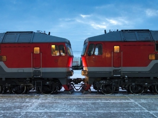 Восемь локомотивов СвЖД названы именами выдающихся железнодорожников