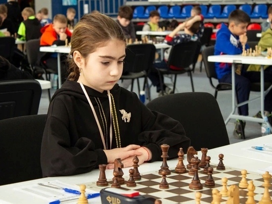 Юные смоленские шахматисты привезли из Брянска два серебра, две бронзы и три путевки в высшую лигу