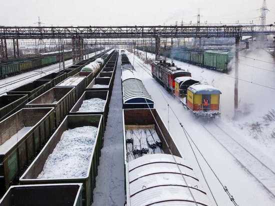 В Челябинской области из-за аварии на сетях задержали 17 грузовых поездов