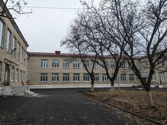 500 окон и 100 дверей: Бурятия продолжает ремонтировать школы в ДНР