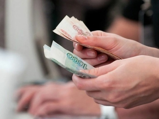 Осенью 2022 года зарплата в России выросла в среднем на 6,4%