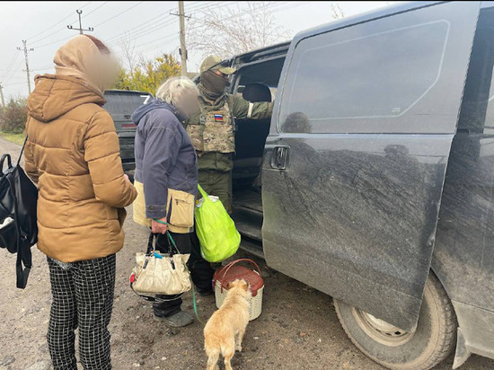 Волонтеры-единороссы помогли вывезти из Херсонской области учительницу с пожилой матерью