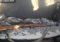 В ходе оперативных мероприятий в Балейском районе сотрудники УФСБ России по Забайкальскому краю нашли тайник с оружием
