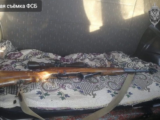 Сотрудники ФСБ нашли тайник с оружием в Балейском районе