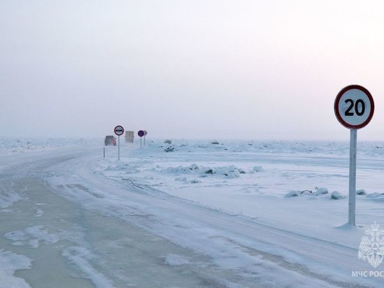 Открыта ледовая переправа через реку Марха в Нюрбинском районе Якутии
