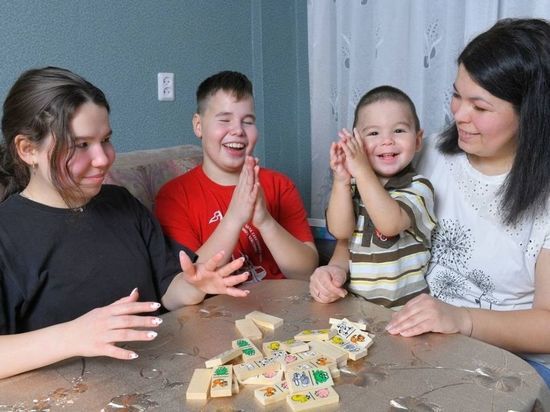 Более 140 событий пройдёт в Омской области в преддверии Дня матери