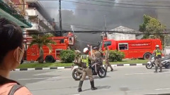 Неизвестные взорвали заминированный автомобиль возле полиции в Таиланде: видео