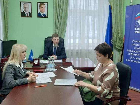 Полезные инициативы по итогам встреч: в День оказания бесплатной юридической помощи Евгений Зимняков провел прием граждан