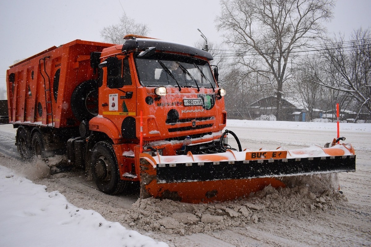 Уборка снега с дорог