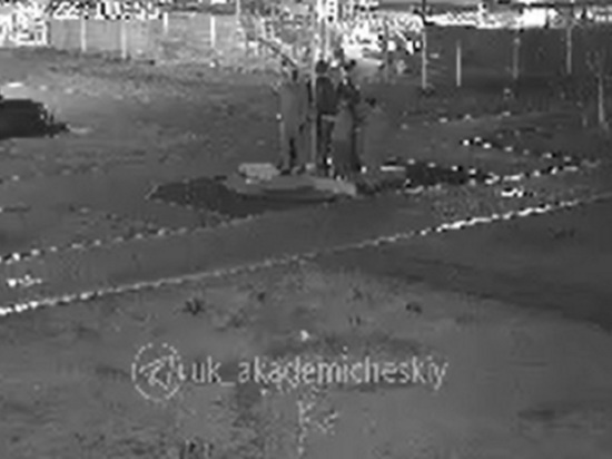 Подростки отобрали оружие у скульптуры пехотинца в Екатеринбурге