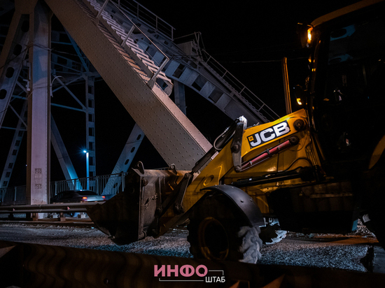 В Астрахани отремонтировали деформационные швы на Старом мосту, но надолго ли их хватит