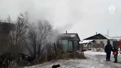 Появилось видео с места пожара в Курганской области, при котором погибли трое детей