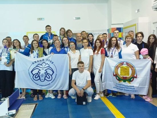 Студенты Ставропольского филиала РАНХиГС стали участниками фестиваля студенческой лиги плавания