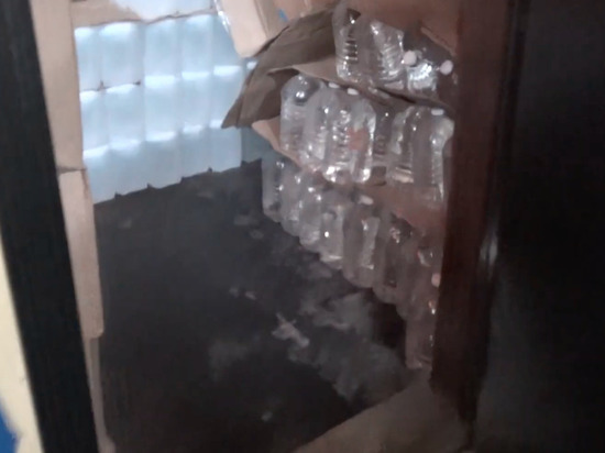 Пенсионер на Сахалине хранил более 5 тыс. литров контрафактного алкоголя