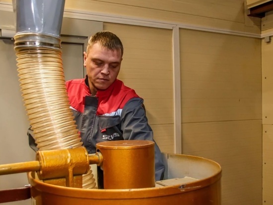 В Заринске начал работать завод по производству рапсового и льняного масла