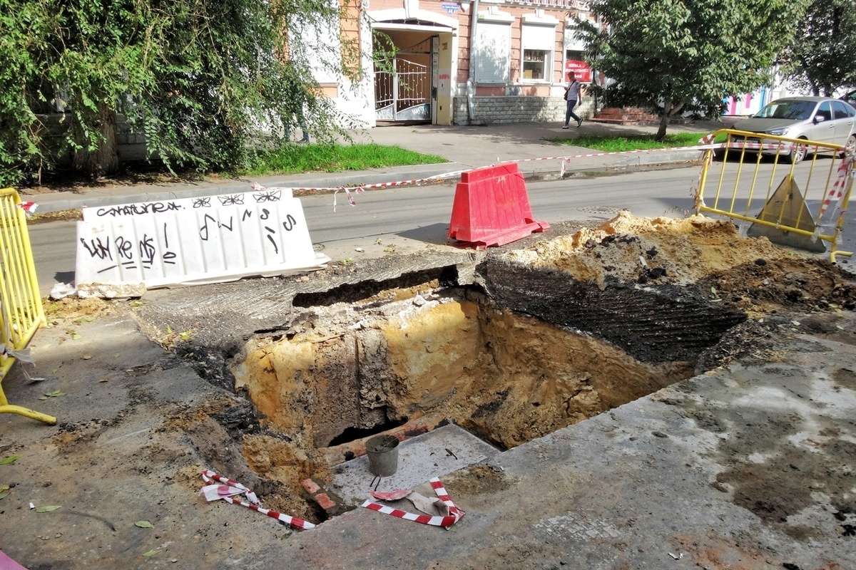 В Саратове отключили холодную воду в поселке Поливановка - МК Саратов