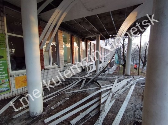 В ДНР показали последствия обстрела центра Донецка