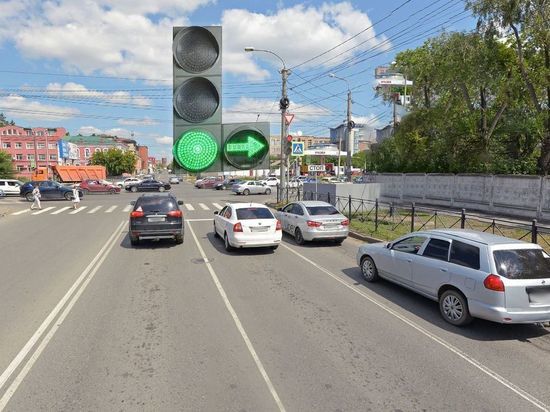 В Омске на пять секунд увеличили пропускную способность проблемного светофора