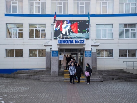 Турчак высоко оценил отремонтированную на федеральные средства школу в Южно-Сахалинске