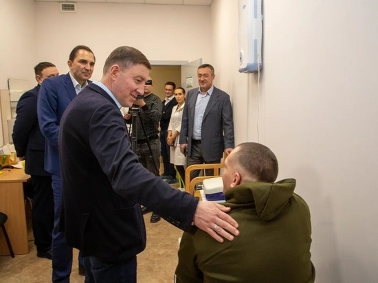 Раненых в СВО бойцов на Сахалине посетил секретарь генсовета ЕР Андрей Турчак