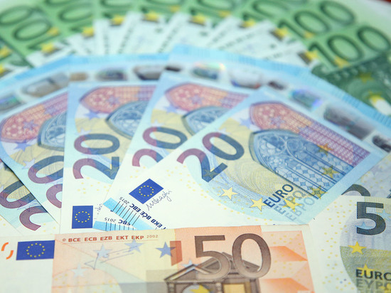 Эксперты дали ответ на вопрос, стоит ли держать счета в иностранной валюте