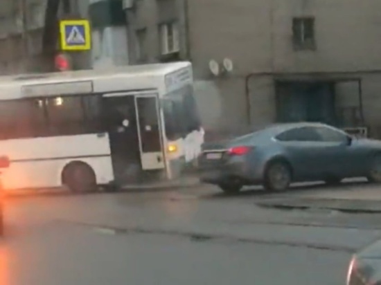 В Липецке из-за сломавшегося автобуса трамваи не работали полтора часа