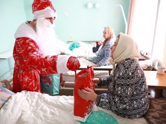 Дед Мороз из орловской епархии придёт на Рождество к старикам из интернатов