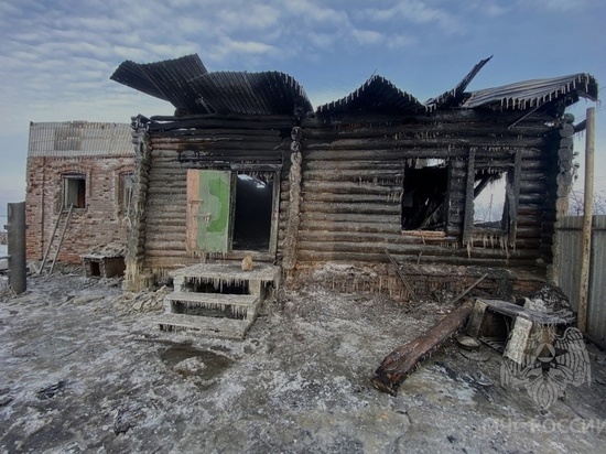 В Челябинской области пожар оставил многодетную семью без жилья и вещей
